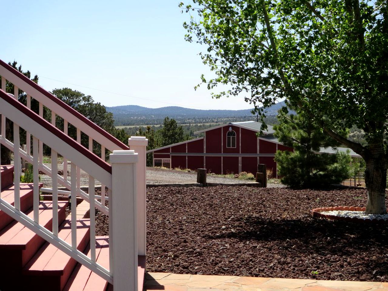 Charming Two-Story Ranch with an Outdoor Lounge in Williams, Arizona