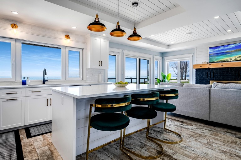 Vacation Rentals (Canada, Leamington, Ontario)