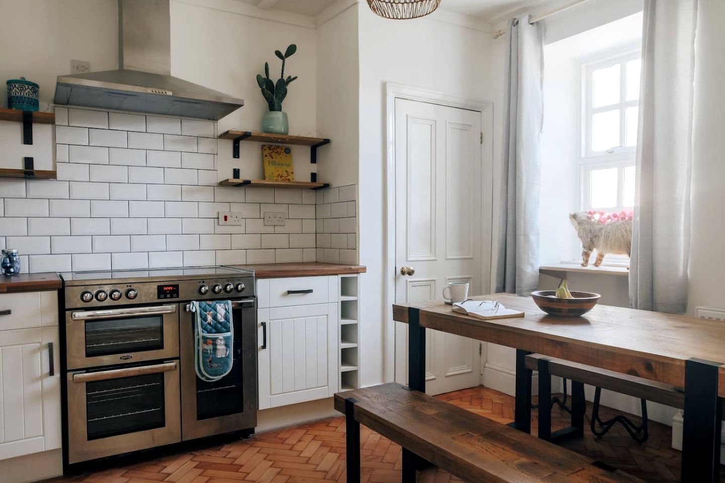 Charming Welsh Cottage with Log Burner & Garden near Tenby, Pembrokeshire