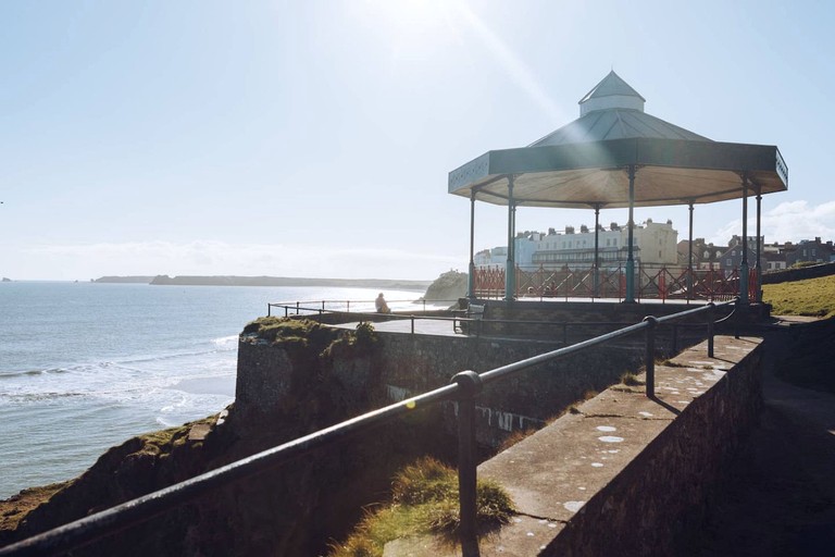 Cottages (United Kingdom, Tenby, Wales)