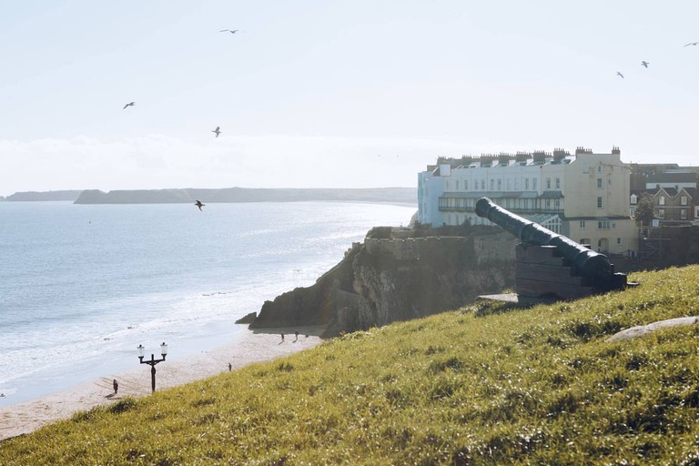 Cottages (United Kingdom, Tenby, Wales)