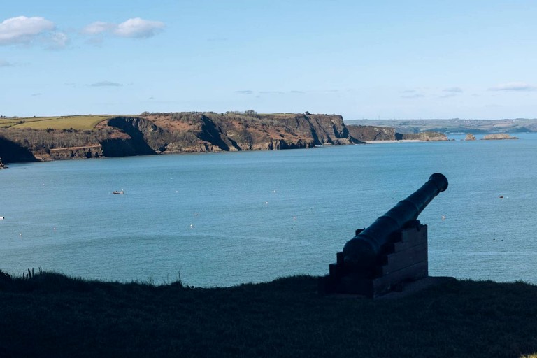 Cottages (United Kingdom, Tenby, Wales)