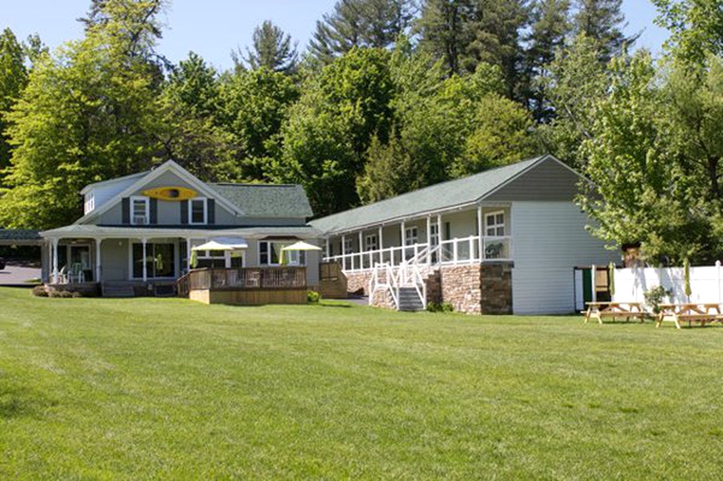 Charming Waterfront Suites on Lake George in Upstate New York