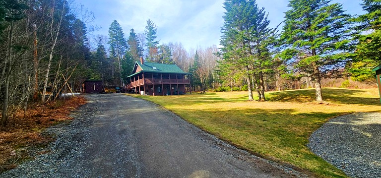 Cabins (United States of America, Rockwood, Maine)