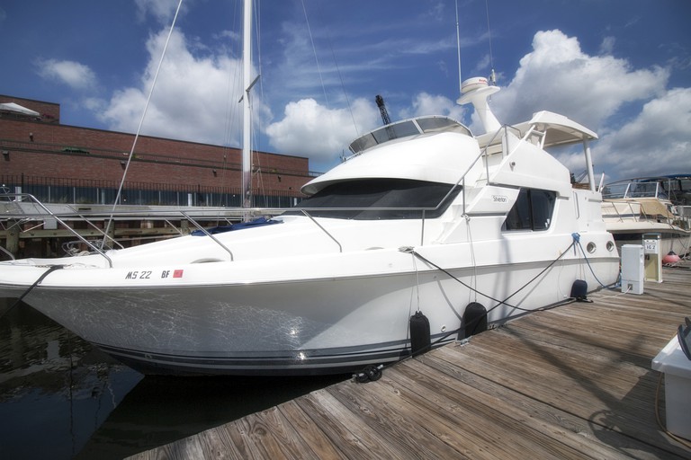 Boats & Floating Homes (Charlestown, Massachusetts, United States)