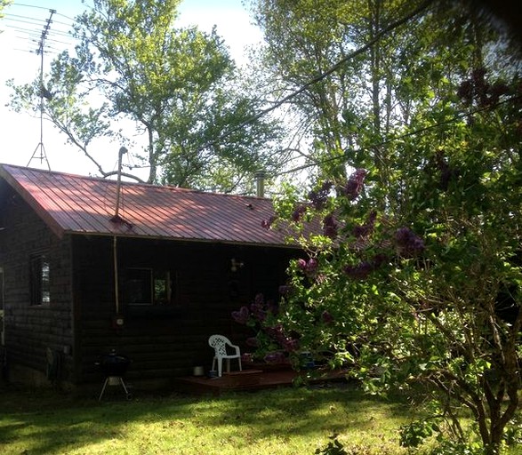 Cabins (Brownville, Maine, United States)