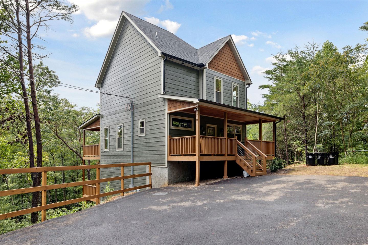 Impressive Cabin Retreat with Game Room and Beautiful Exterior Living Space in Sevierville, Tennessee