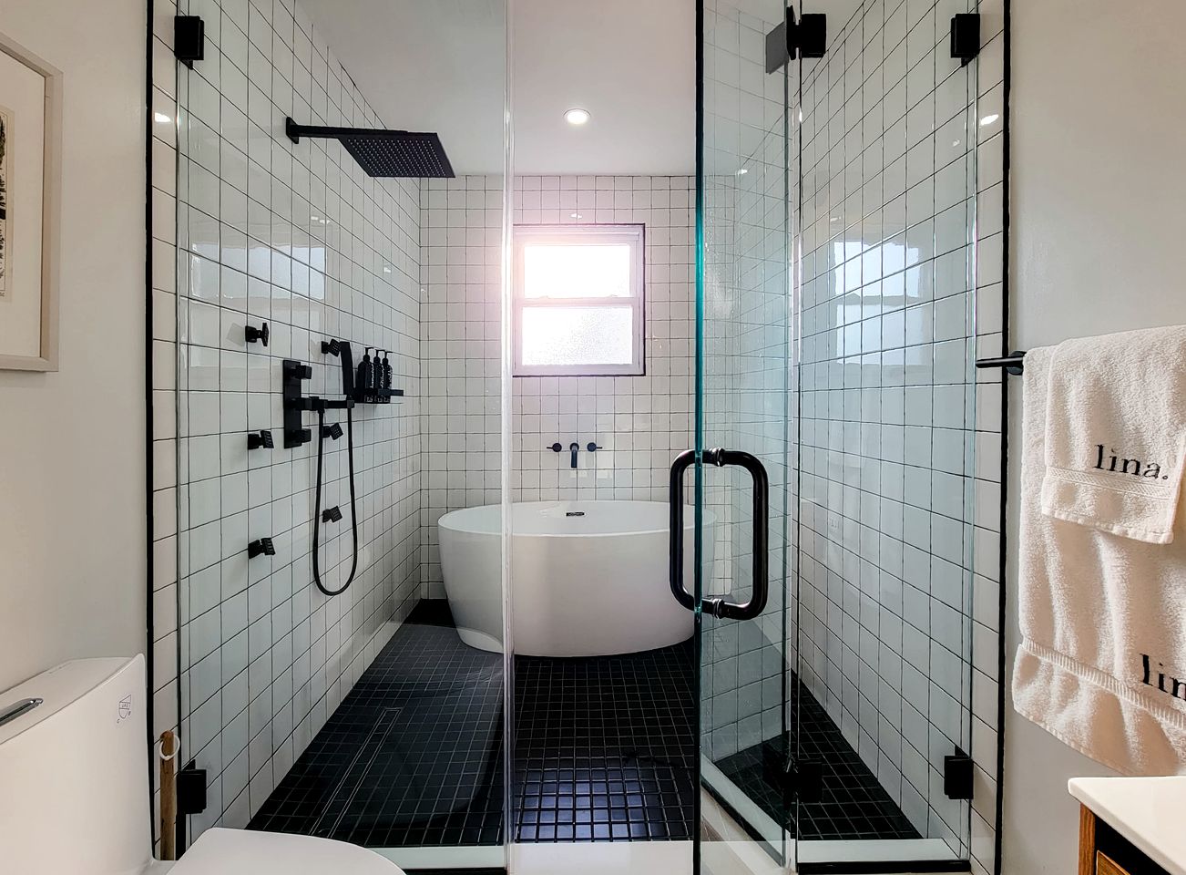 Splendid Ski Cabin with Pool Table, Jacuzzi and Large Backyard in New York