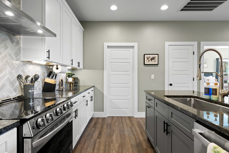 Cabins (United States of America, Fairview, Georgia)