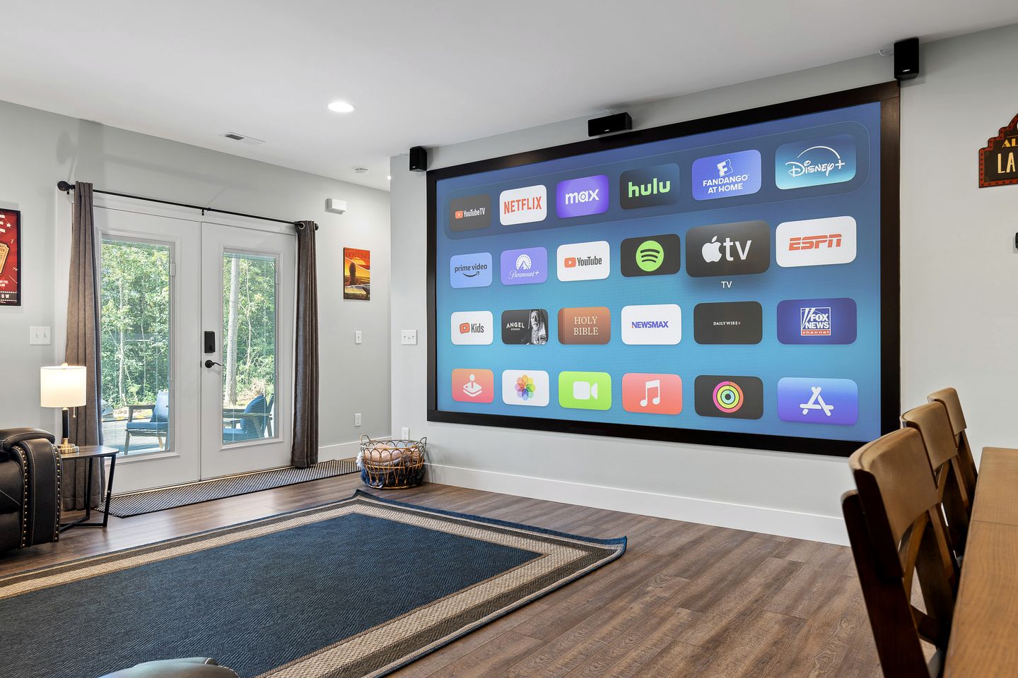 Incredible Cabin Nestled Amidst Trees in Fairview, Georgia