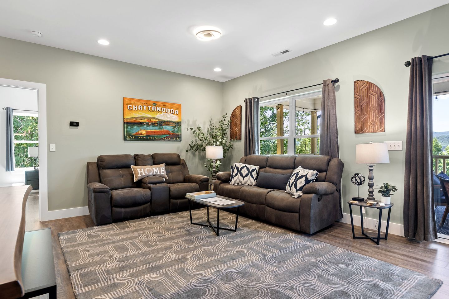 Incredible Cabin Nestled Amidst Trees in Fairview, Georgia