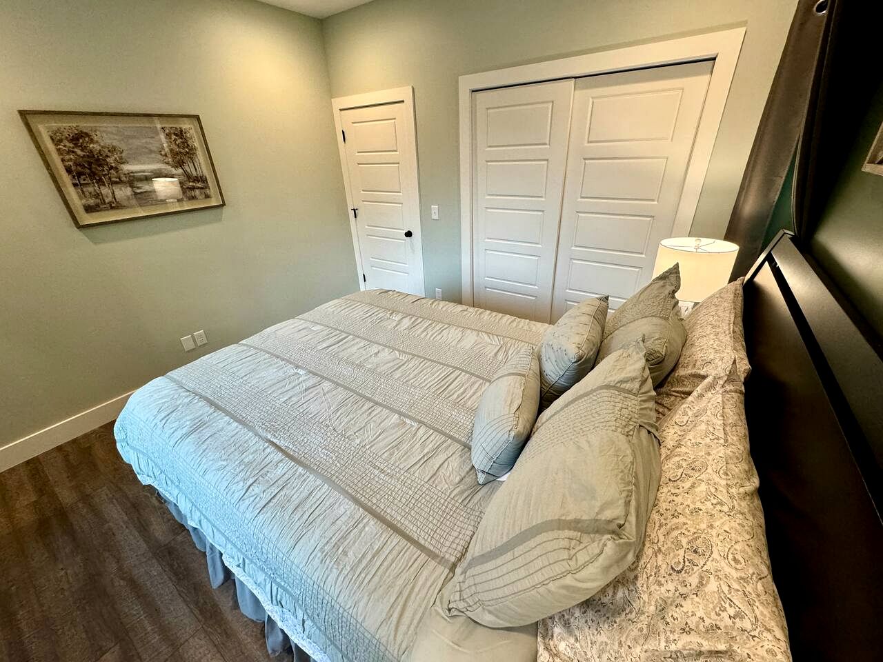 Newly Built Mountain-View Cabin with Hot Tub Near Lookout Mountain | Fairview, GA