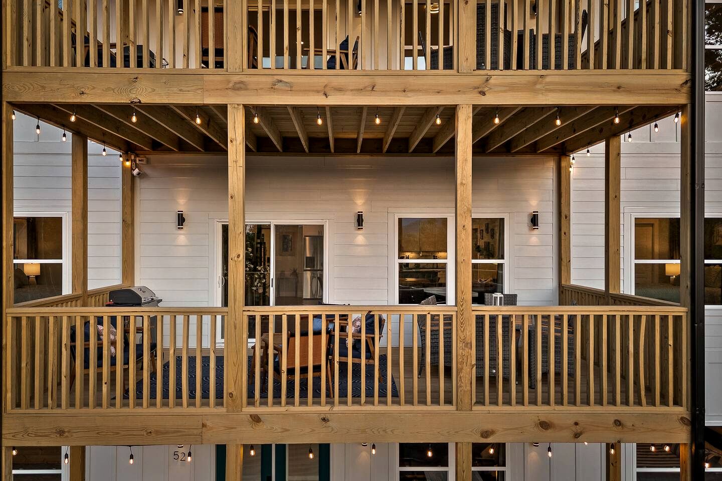 Newly Built Mountain-View Cabin with Hot Tub Near Lookout Mountain | Fairview, GA