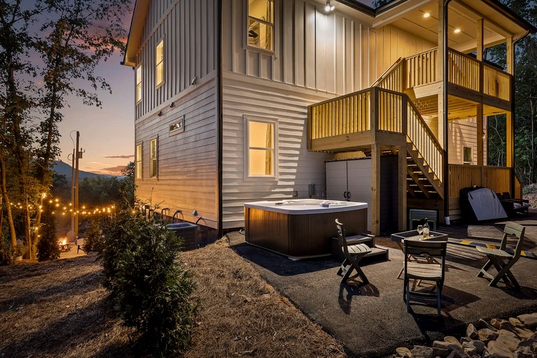 Vacation Rentals (United States of America, Fairview, Georgia)