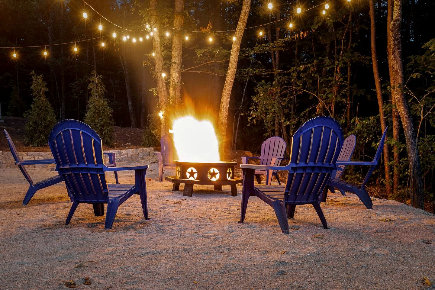 Unique Star Wars-Inspired Vacation Stay with Fire-Pit Lounge near Rock City & Lookout Mountain | Fairview, GA