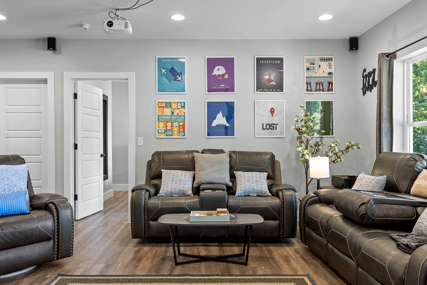 Unique Star Wars-Inspired Vacation Stay with Fire-Pit Lounge near Rock City & Lookout Mountain | Fairview, GA