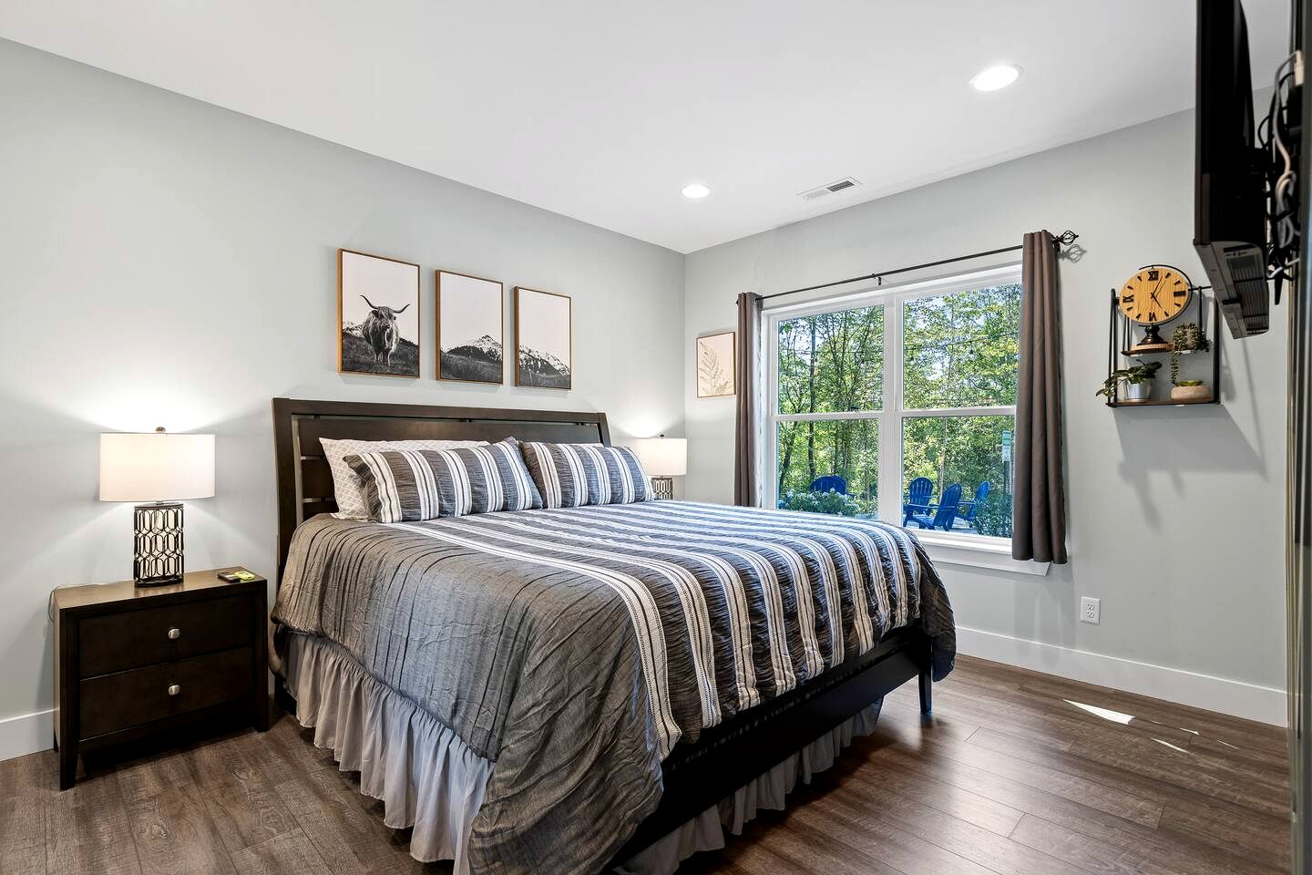 Unique Star Wars-Inspired Vacation Stay with Fire-Pit Lounge near Rock City & Lookout Mountain | Fairview, GA