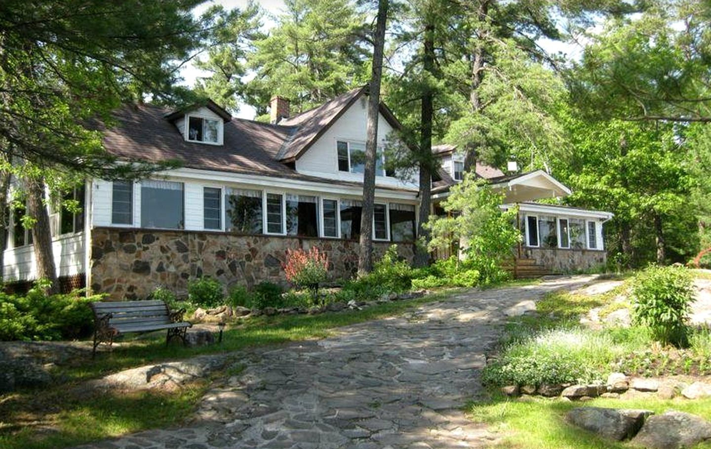 Cabins (West Nipissing, Ontario, Canada)