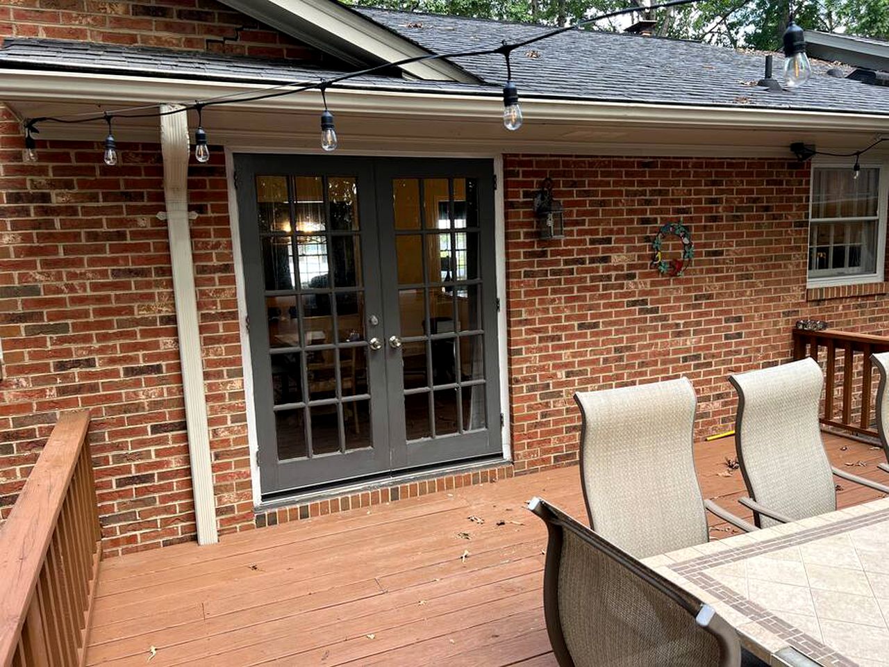 Spacious Cozy Cottage with Foosball Table, Private Deck and Fire Pit in Indian Trail, North Carolina