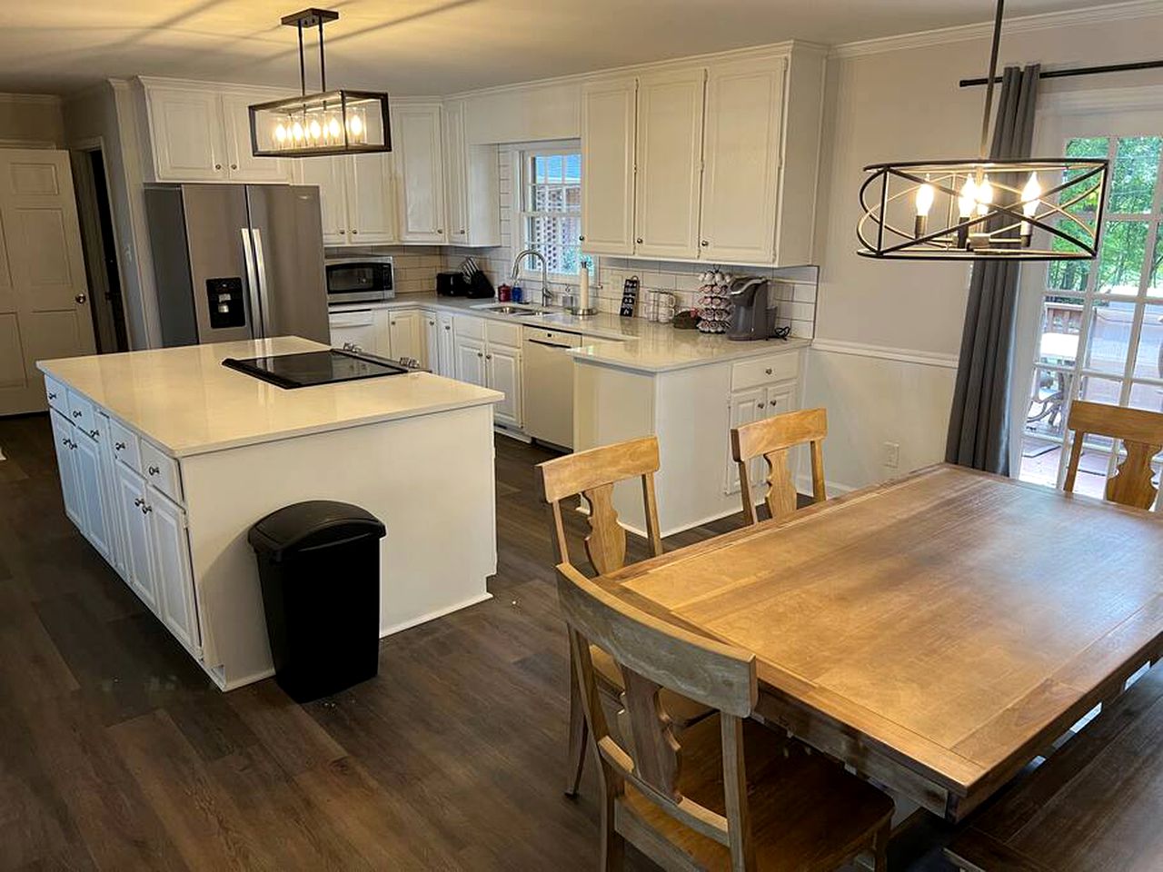 Spacious Cozy Cottage with Foosball Table, Private Deck and Fire Pit in Indian Trail, North Carolina