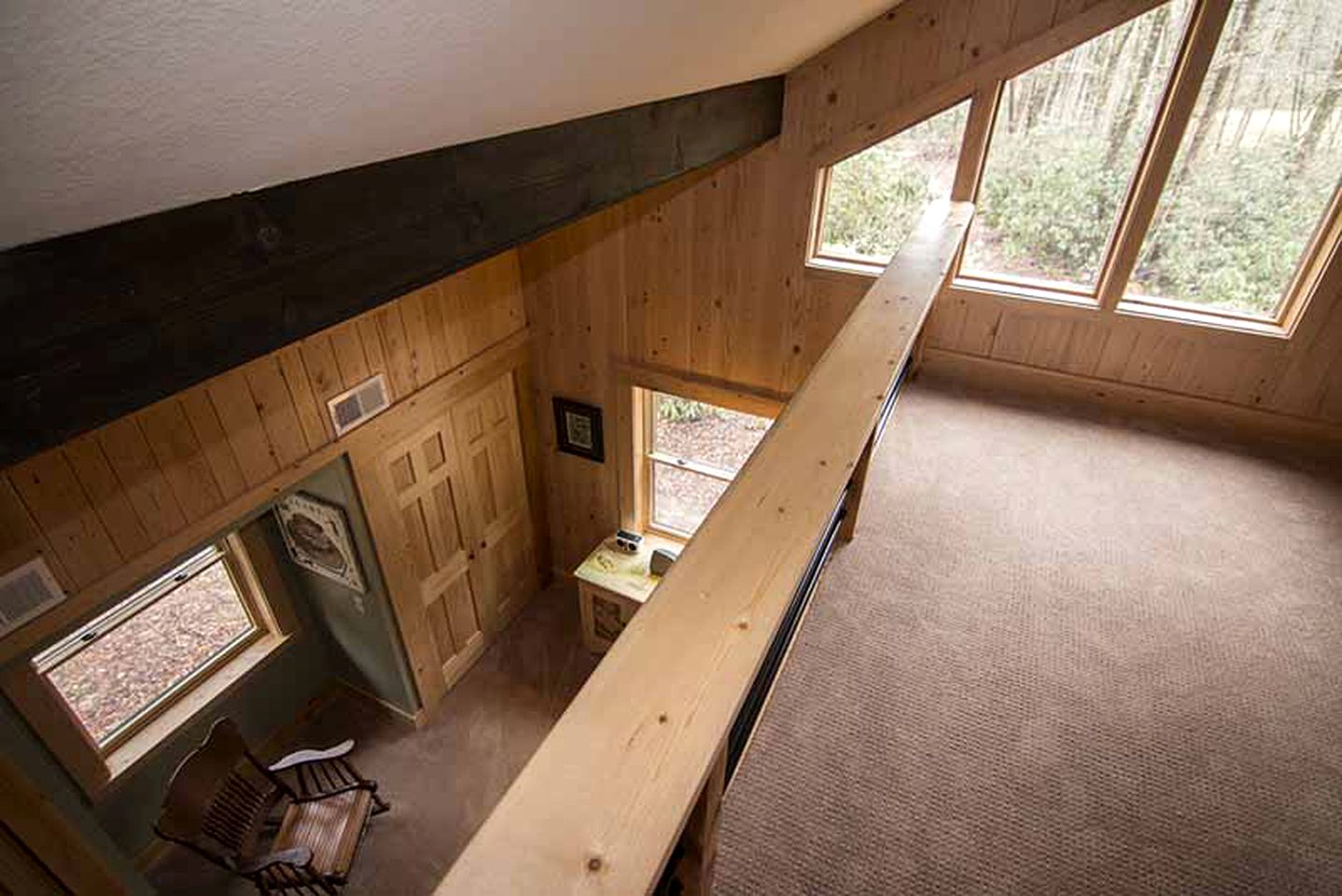 Private Cabin Rental for Eight in the Nantahala National Forest, North Carolina