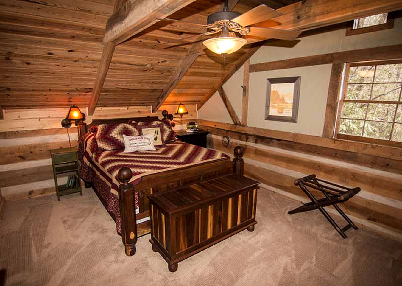 One-Bedroom Cabin Rental with a Fireplace in the North Carolina Mountains