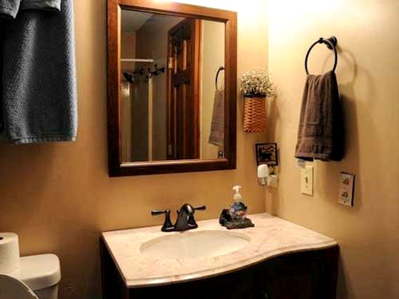 Cabin Rental with a Hot Tub near the Nantahala River, North Carolina