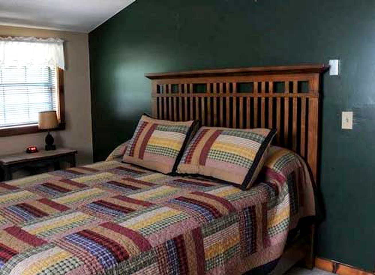 Cabin Rental with a Hot Tub near the Nantahala River, North Carolina