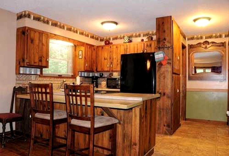 Cabins (Robbinsville, North Carolina, United States)