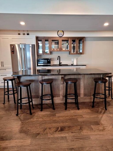 Cottages (Canada, Harcourt, Ontario)