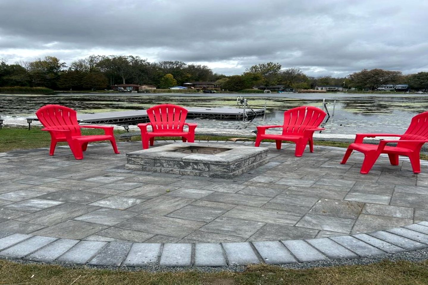 Spacious Lakefront Cottage with Private Boat Launch on Chemong Lake, Near Peterborough, Ontario
