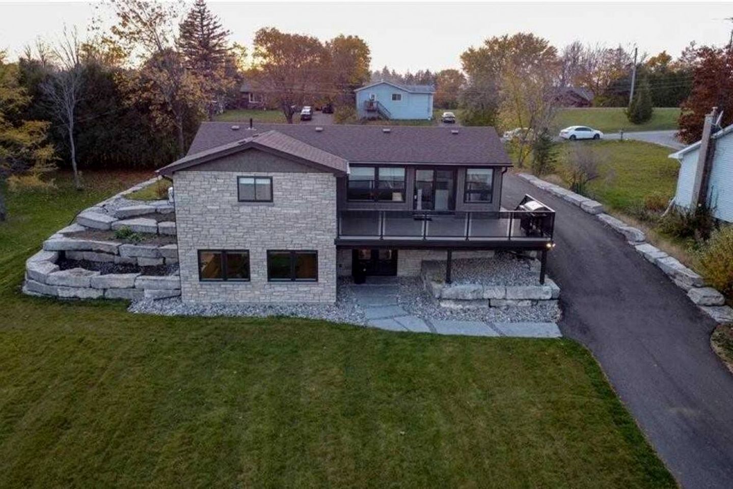 Spacious Lakefront Cottage with Private Boat Launch on Chemong Lake, Near Peterborough, Ontario