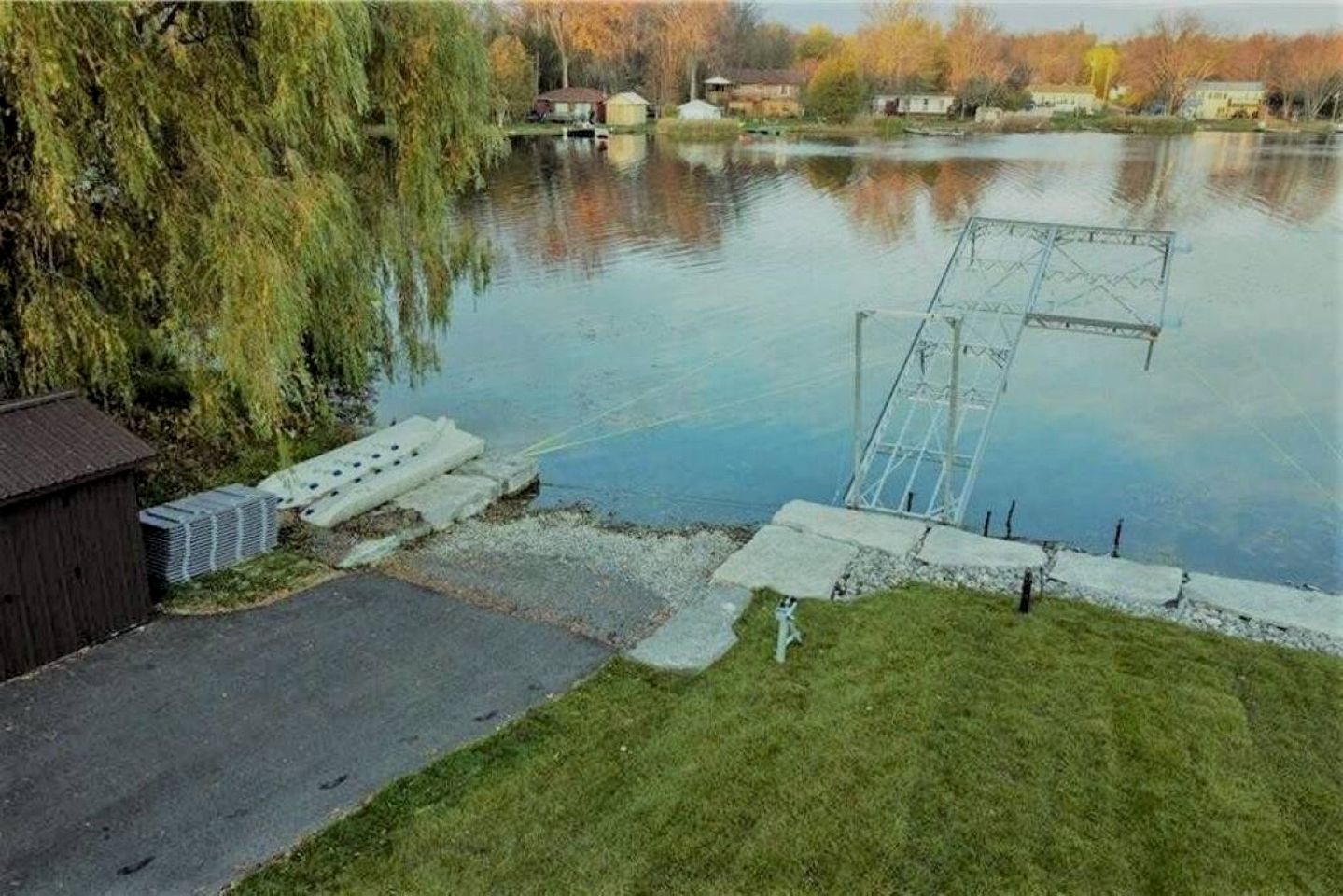 Spacious Lakefront Cottage with Private Boat Launch on Chemong Lake, Near Peterborough, Ontario