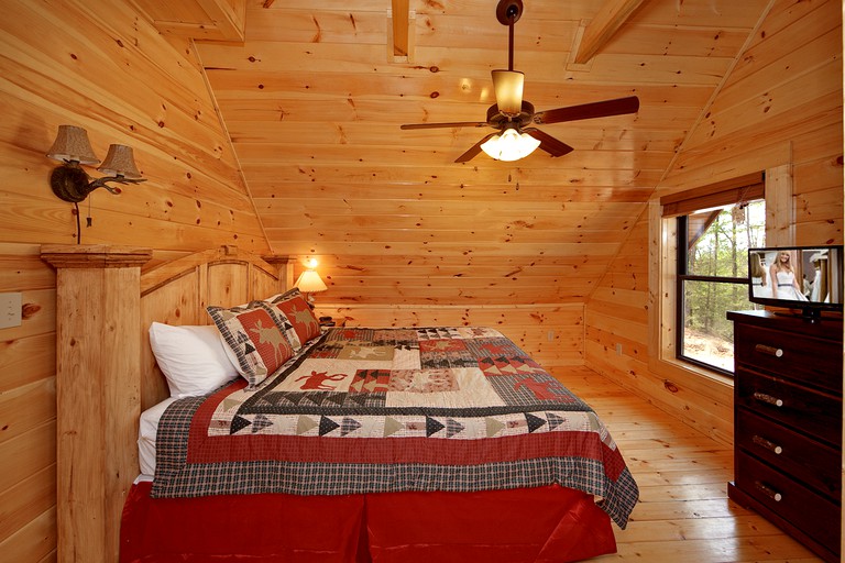 Cabins (United States, Gatlinburg, Tennessee)