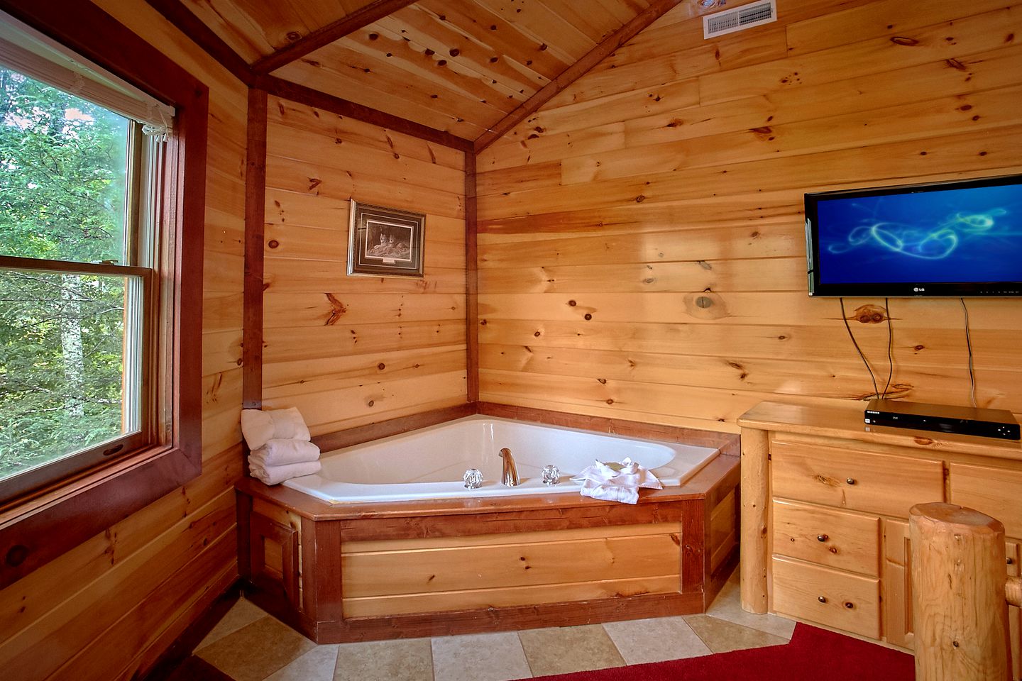 Cozy Cosby Cabin Rental with a Heated Indoor Pool