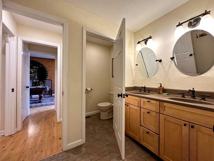 Cabins (United States of America, Gatlinburg, Tennessee)