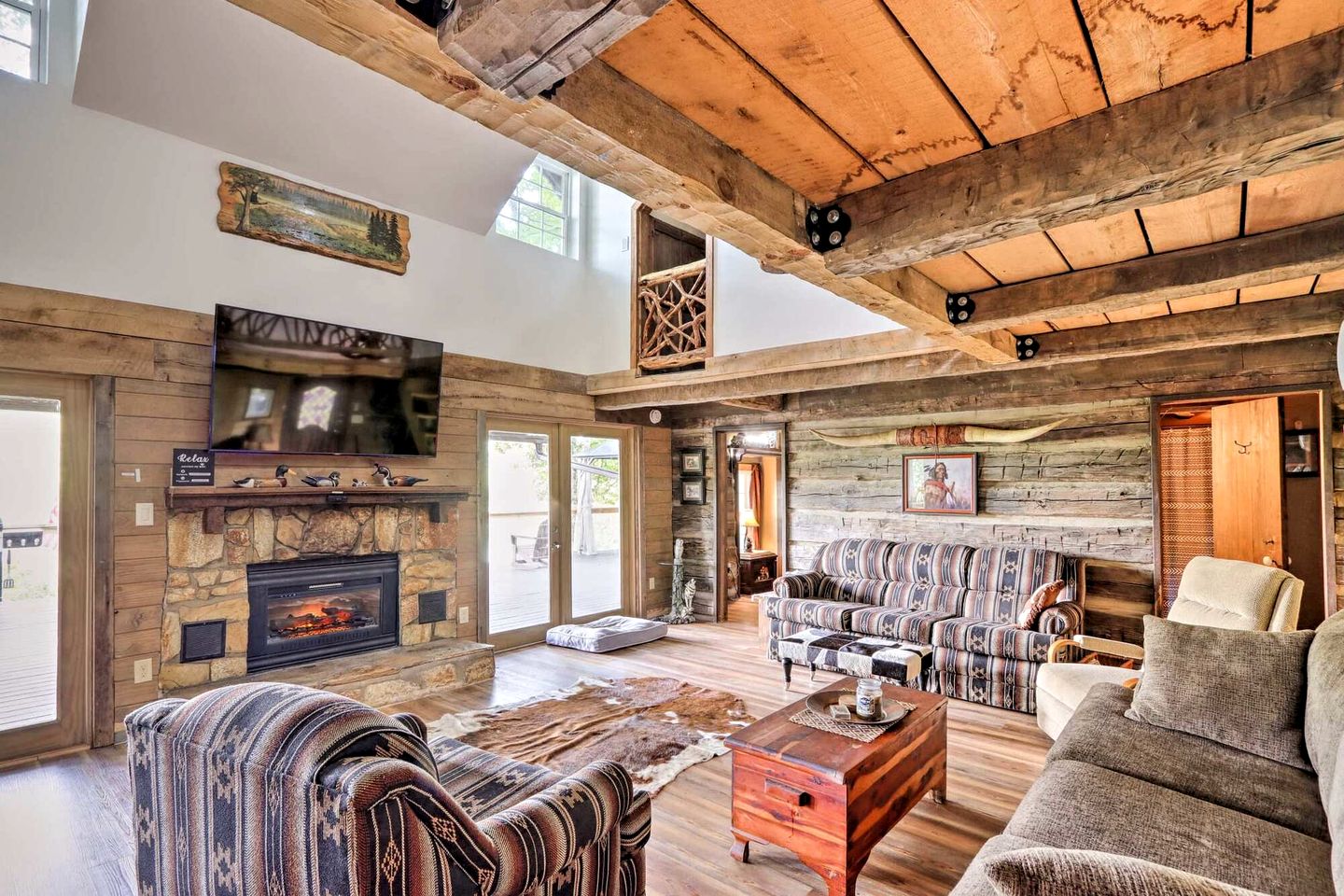 Quaint Cabin with Spa and Game Room in Topton, North Carolina