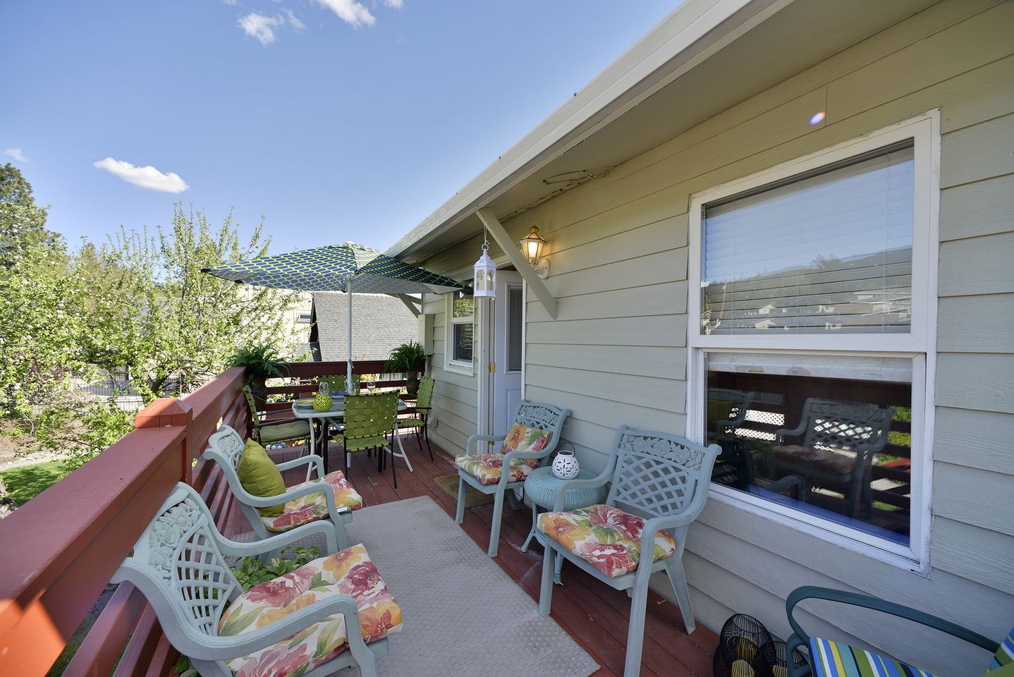 Pet-Friendly Group Retreat with Views and Outdoor Space in Mount Shasta, California