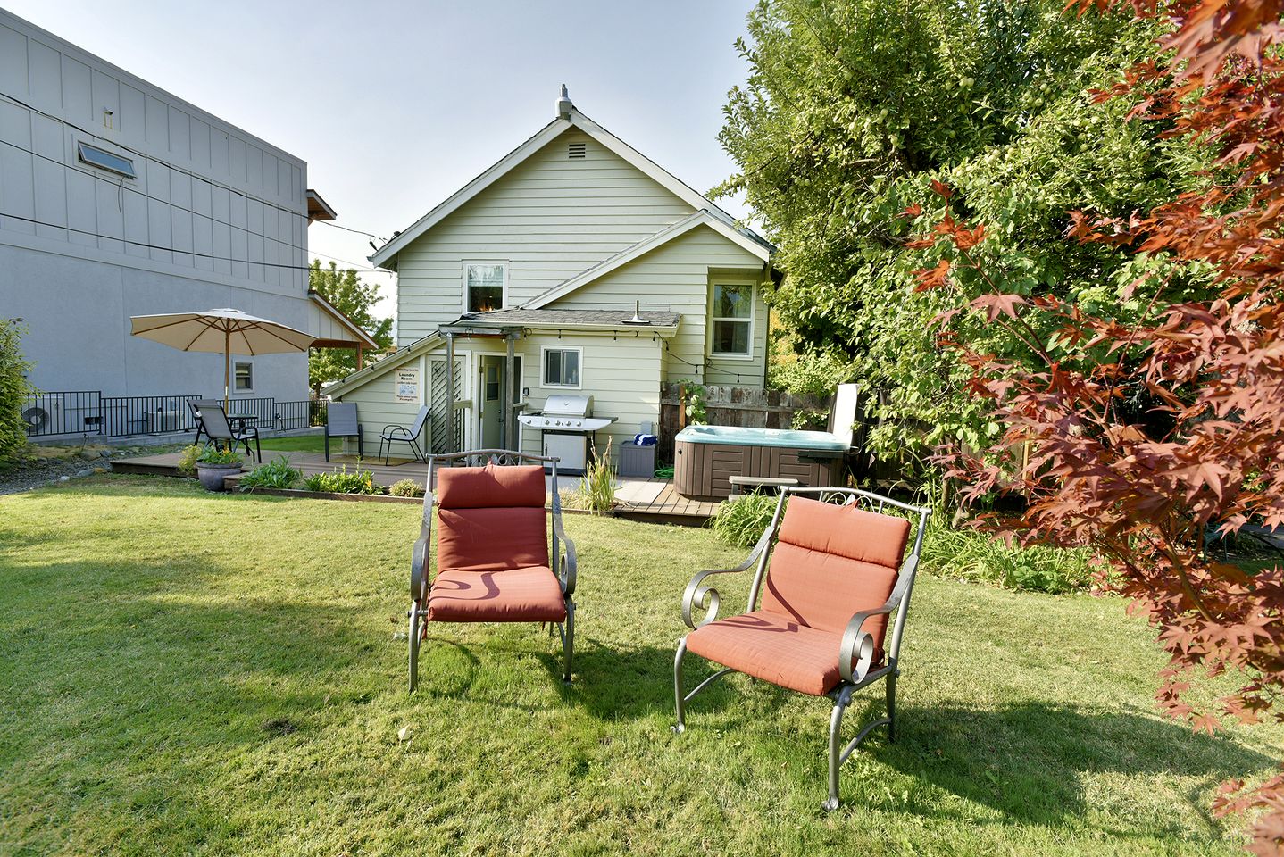 Pet-Friendly Group Retreat with Views and Outdoor Space in Mount Shasta, California