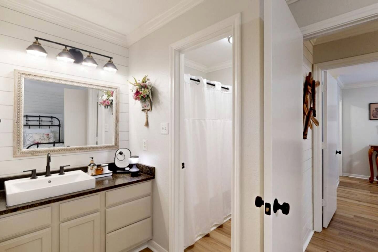 Cozy Modern Farmhouse Retreat Near Central Park in College Station, Texas