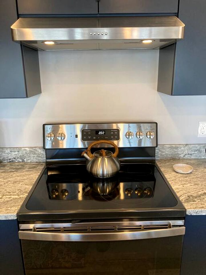 Chic Cottage with Panoramic Lake and Nature Views in Maine