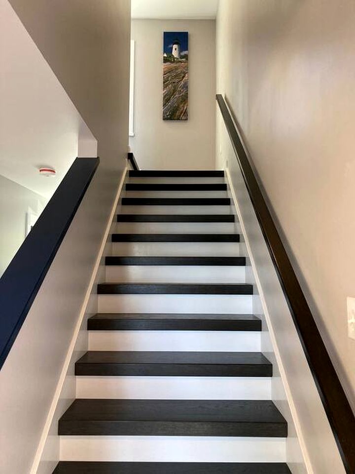 Chic Cottage with Panoramic Lake and Nature Views in Maine