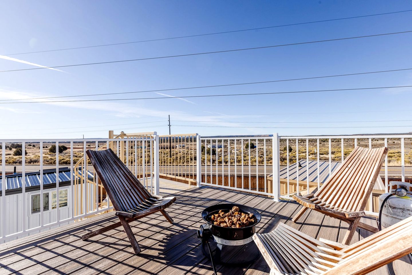 Chic Coziness: Fully Equipped Original Tiny House in Apple Valley