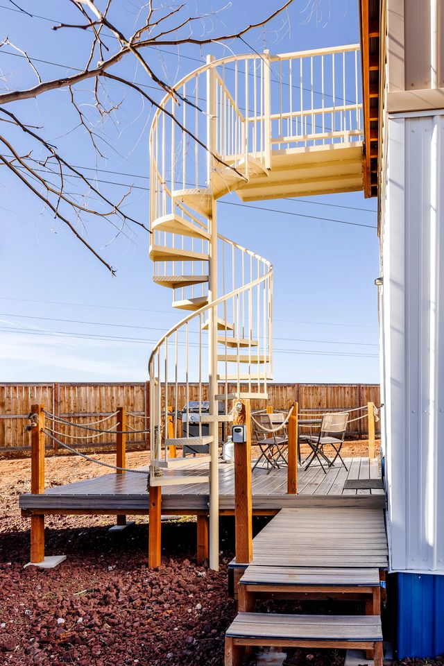 Chic Coziness: Fully Equipped Original Tiny House in Apple Valley