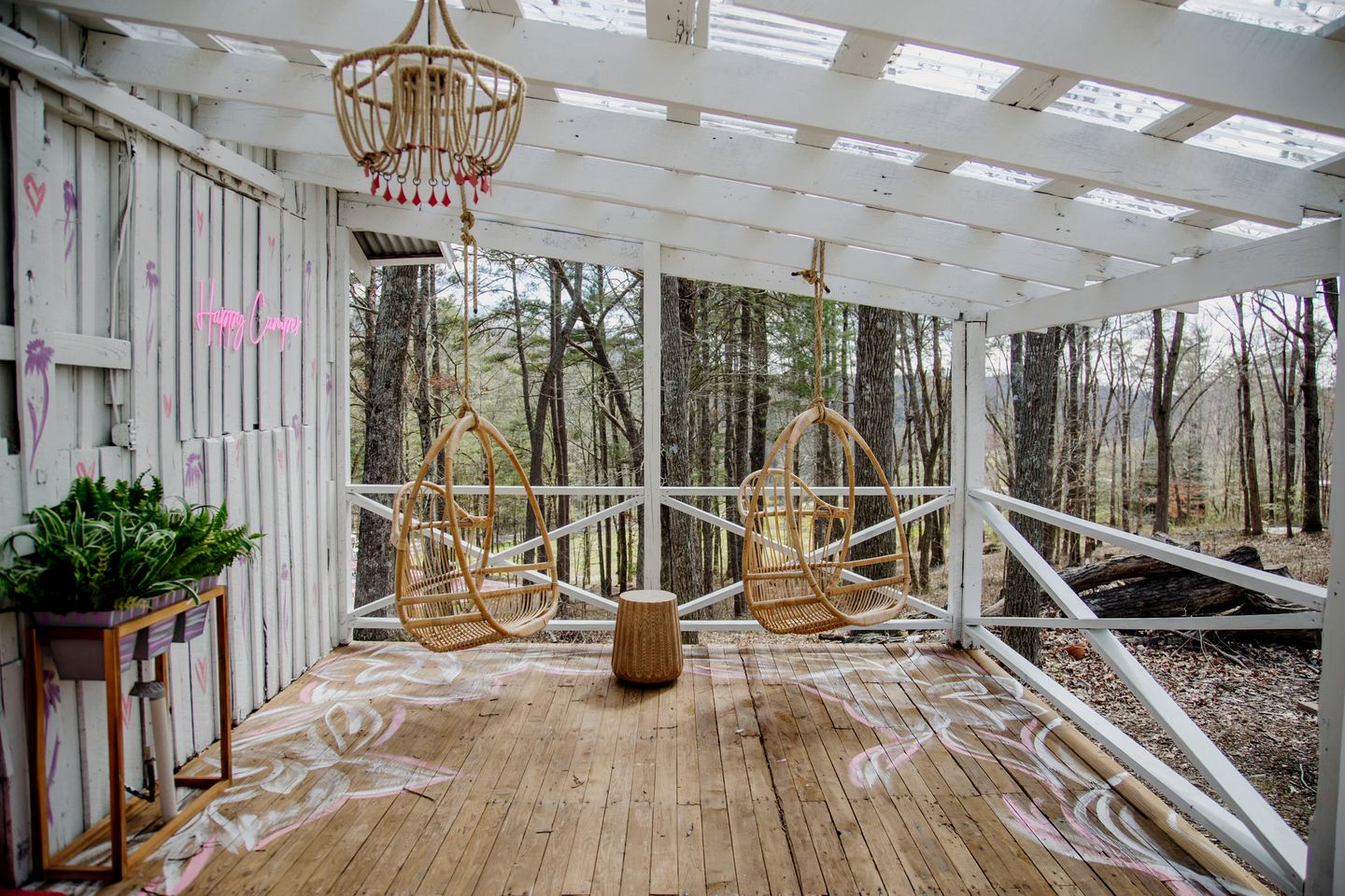 Chic and Cozy: Romantic Glamping at Its Finest in Tennessee