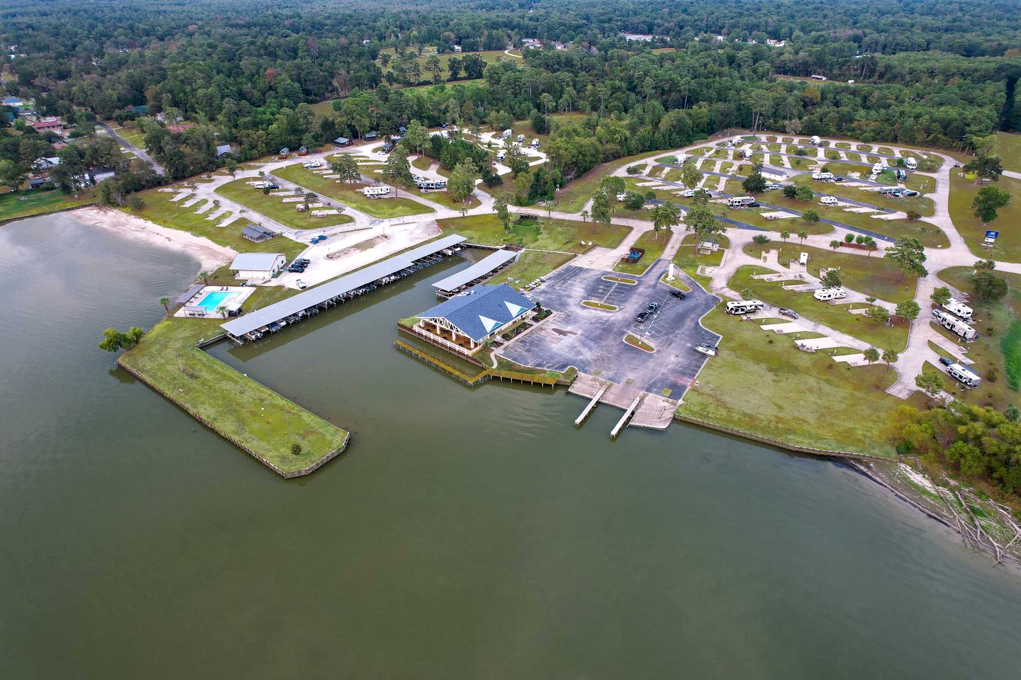 Glamping Getaway on Lake Livingston in Onalaska, TX