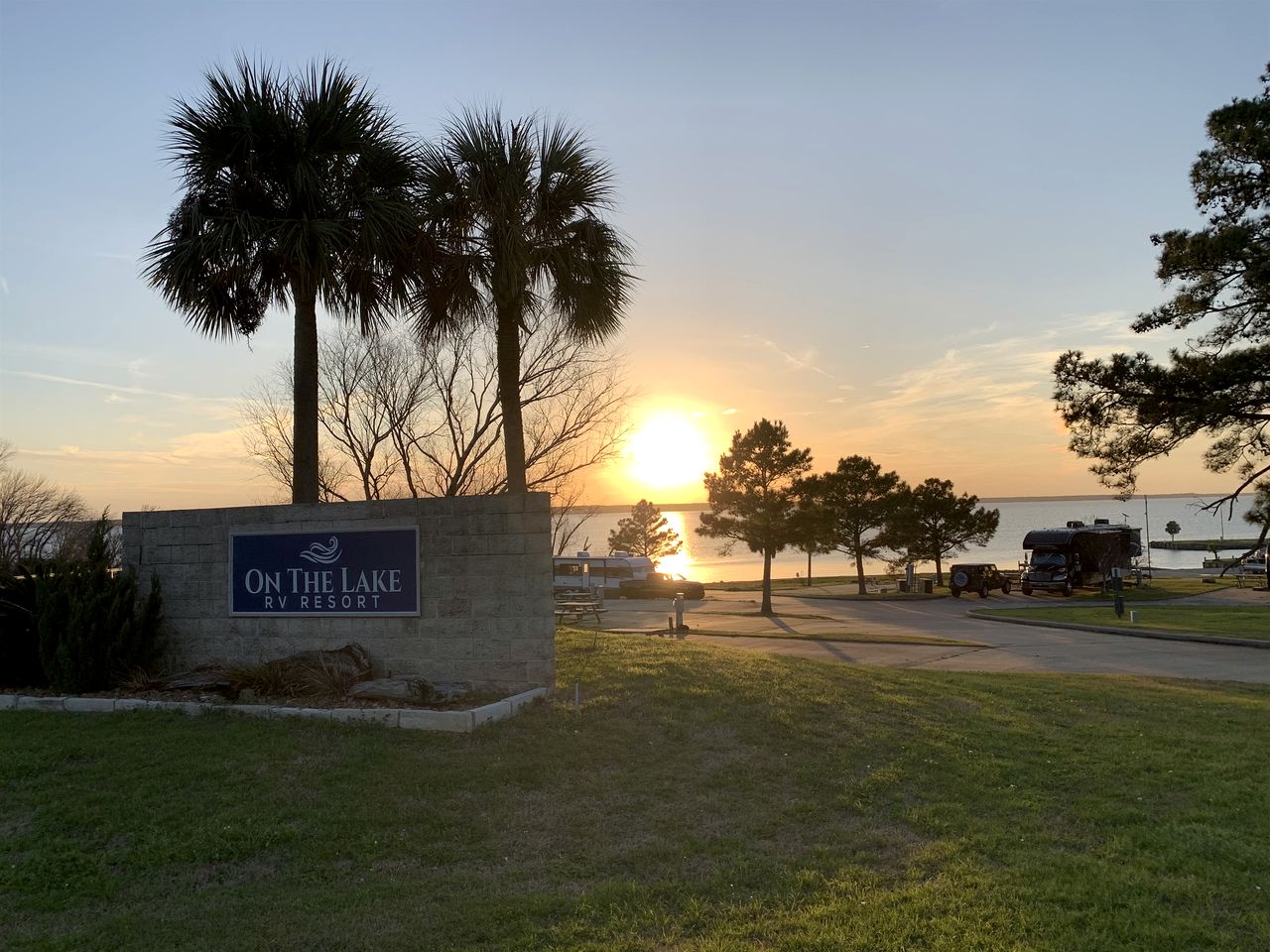Glamping Getaway on Lake Livingston in Onalaska, TX