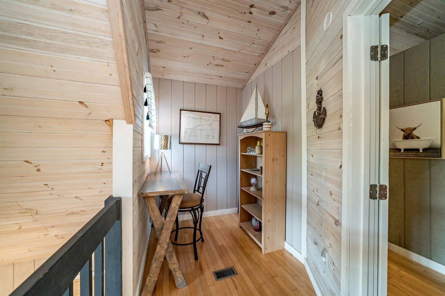 Chic Picturesque Cabin Ideal for a Romantic Getaway in Tennessee