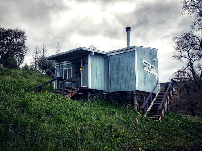 Cabins (Badger, California, United States)