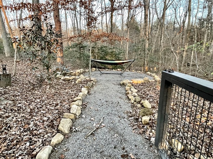 Cabins (United States of America, Tracy City, Tennessee)